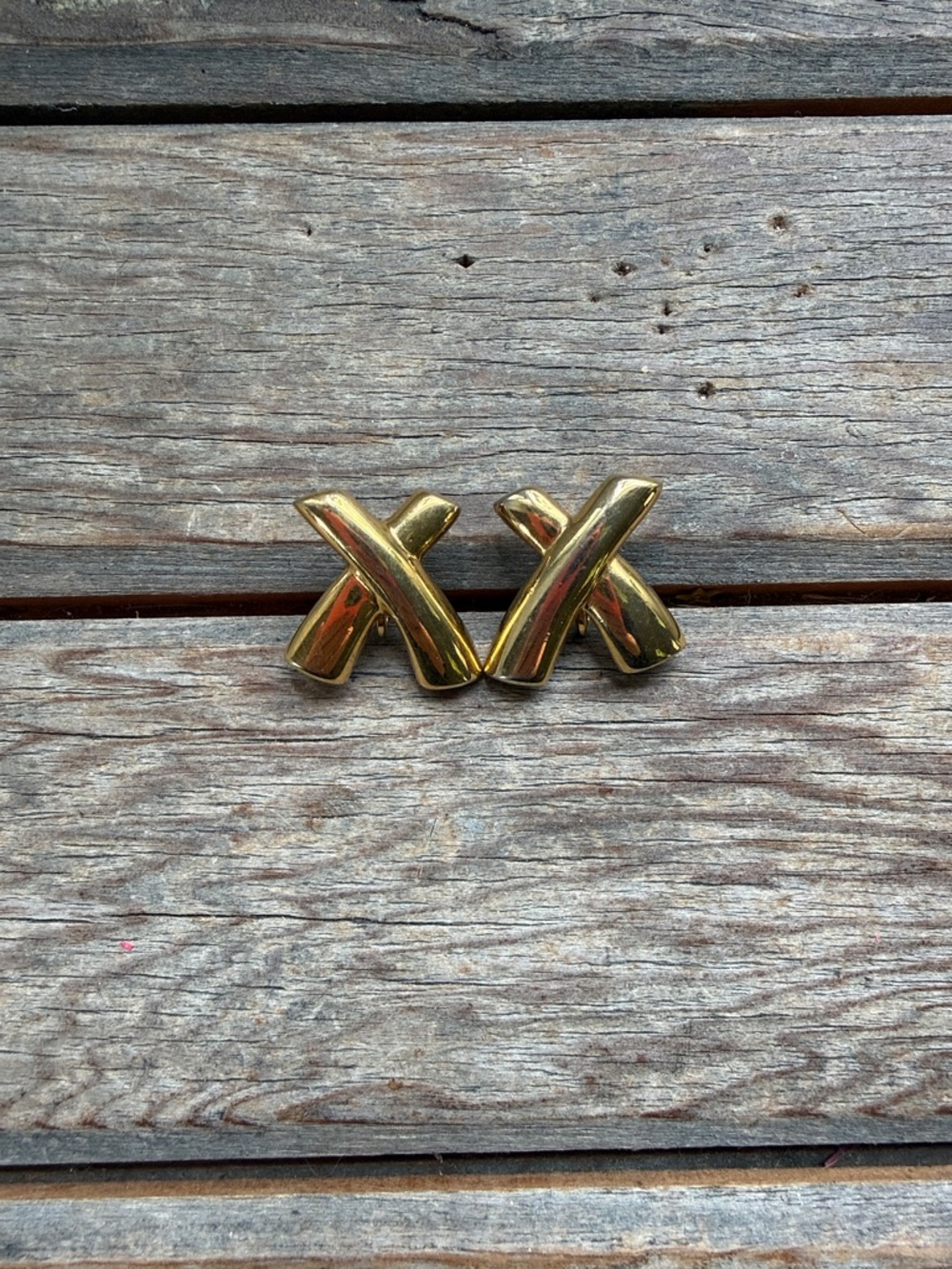 Vintage Gold Tone 'X' Clip-On Earrings
